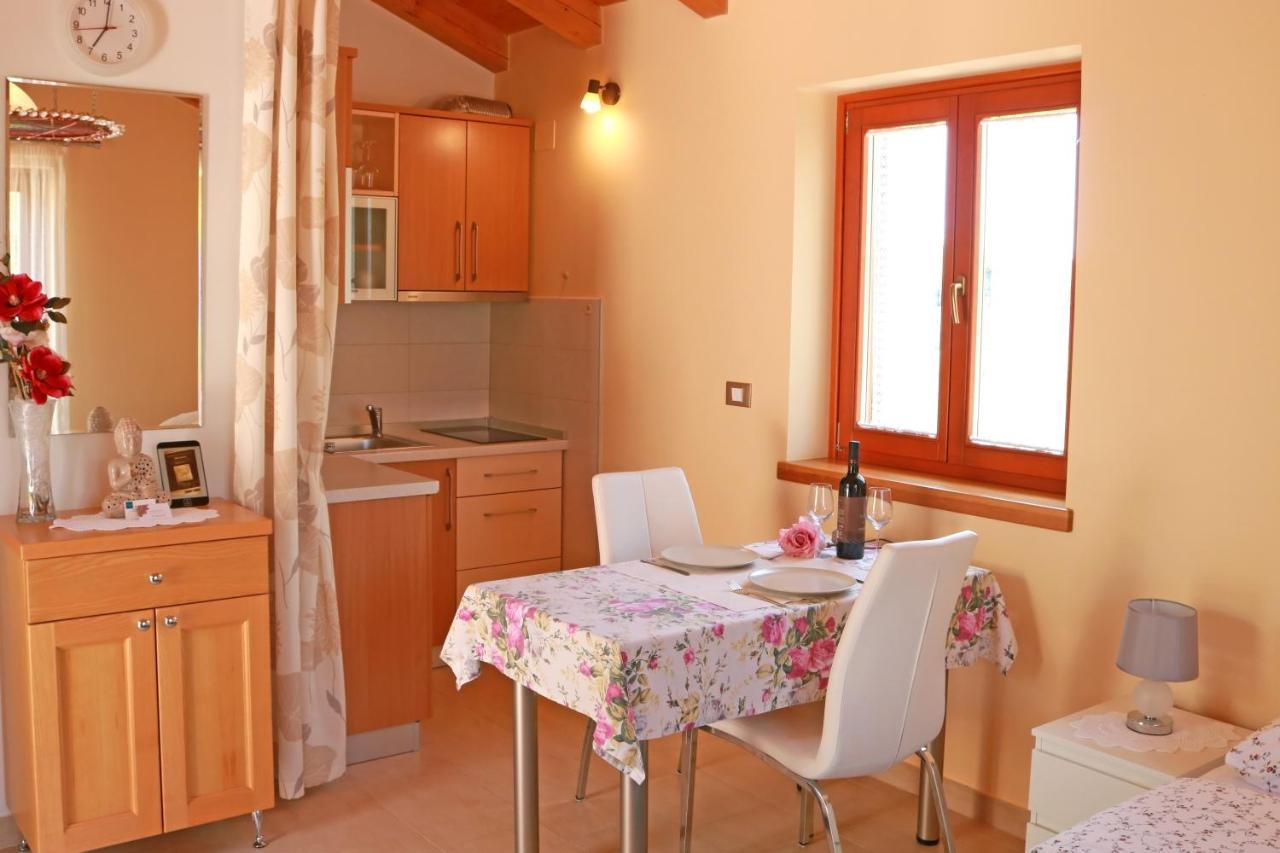 Studio Apartment Volta Crveni Vrh Luaran gambar
